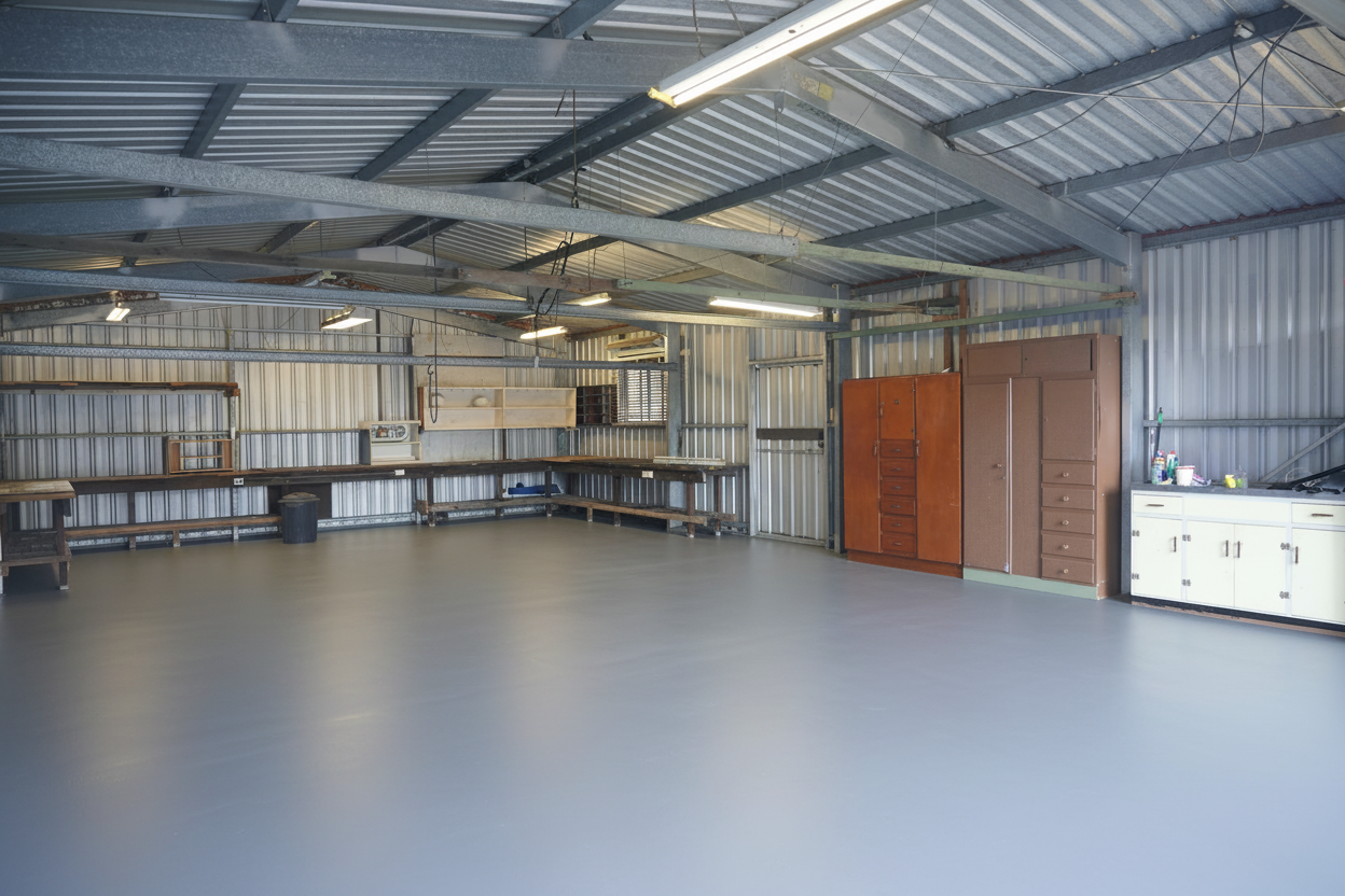 Garage floor coating - RAL 7038