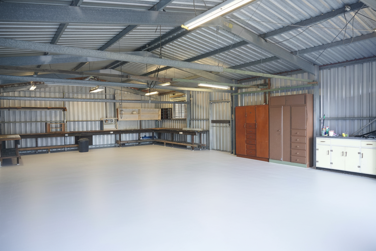 Garage floor coating - RAL 9010